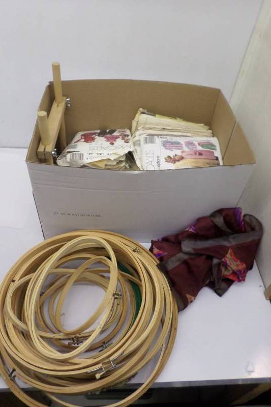 lot 67 image: Crafting Supplies
