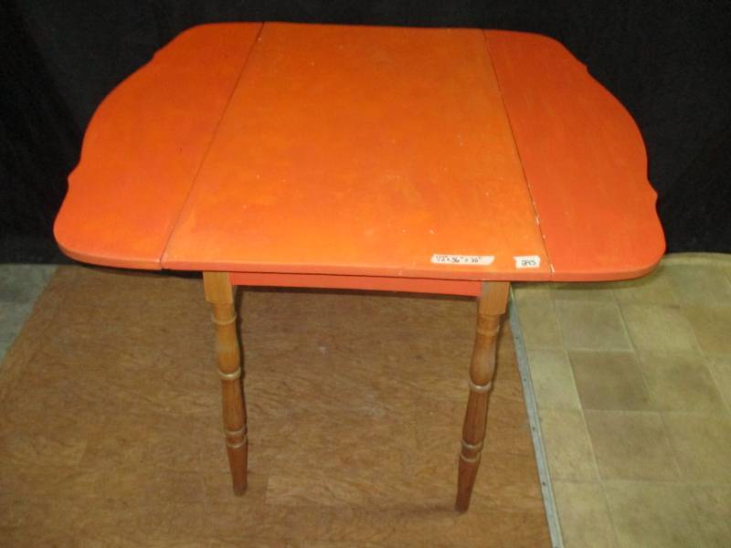 lot 6 image: Drop Leaf Table 42 x 36 30