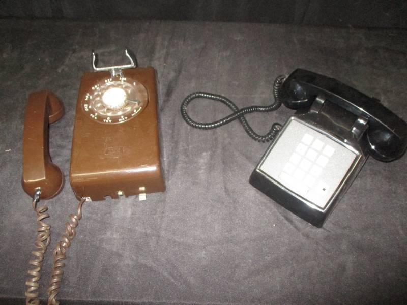 lot 20 image: Tow Old Vintage Telephones Brown and Black