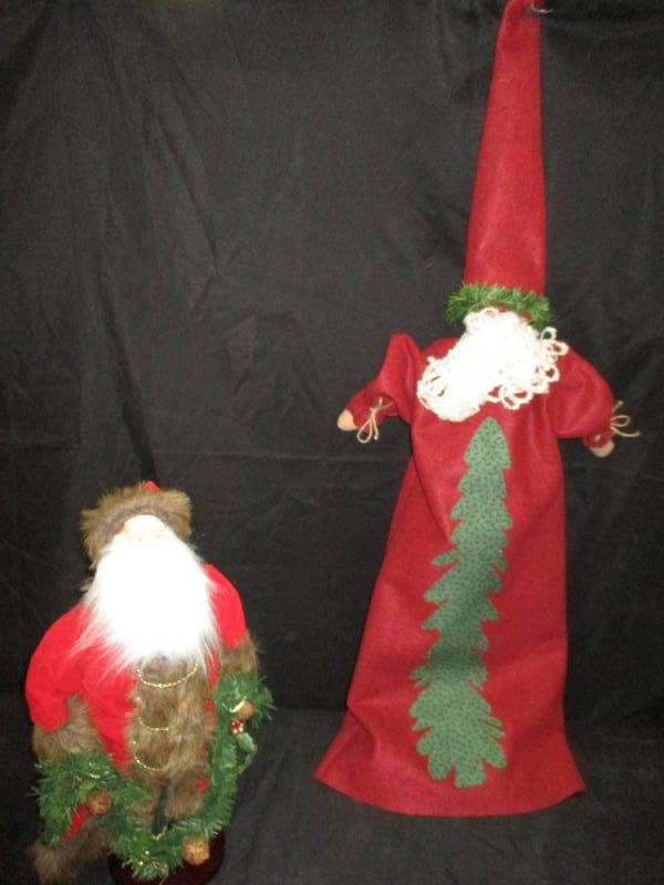 lot 121 image: Santas