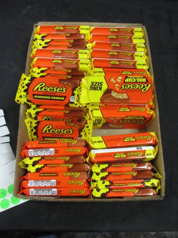 lot 176 image: 40 Peanut Butter Bars