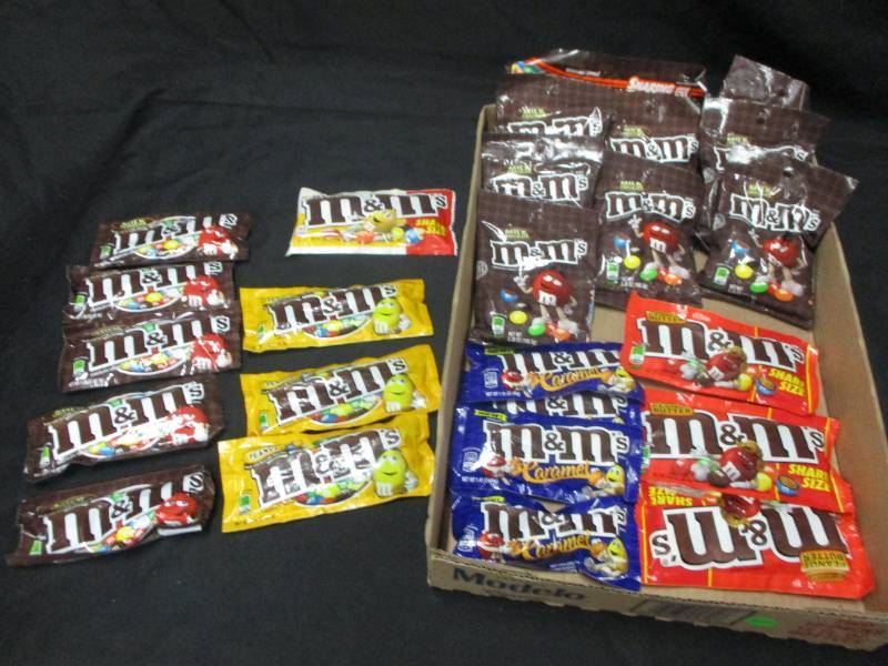 lot 193 image: 24 Packs of M&M treats