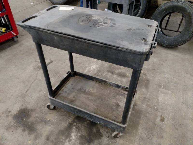lot 68 image: Mac Tools Poly Tool Cart...