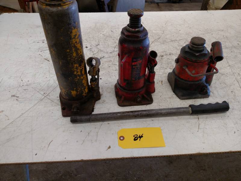 lot 84 image: (3) Bottle Jacks...