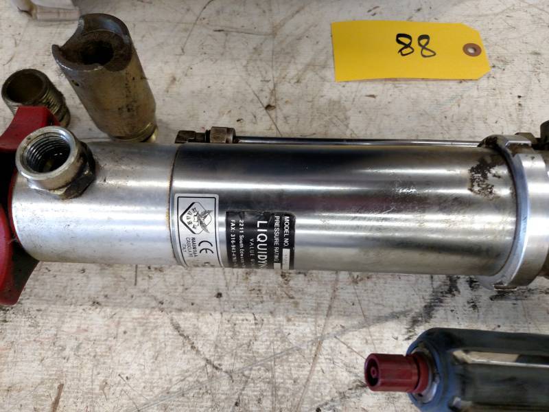 lot 88 image: Liquid Dynamics Air Operated Oil Pu...