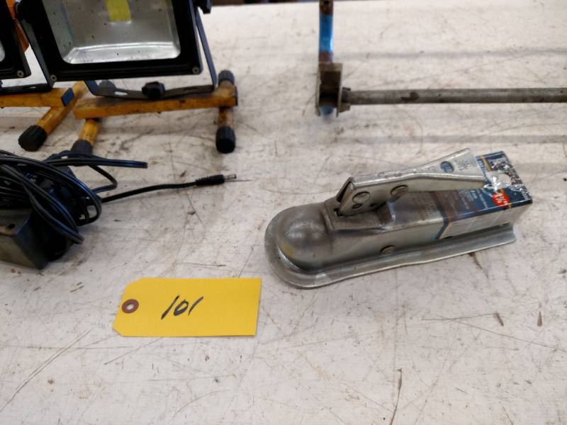 lot 101 image: 1 78 Coupler & Asstd Tools...