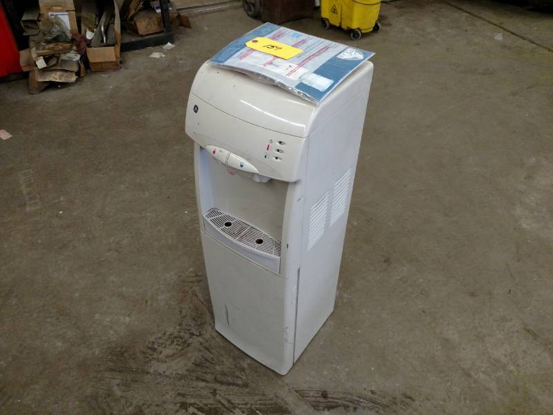 lot 159 image: GE Water Cooler...