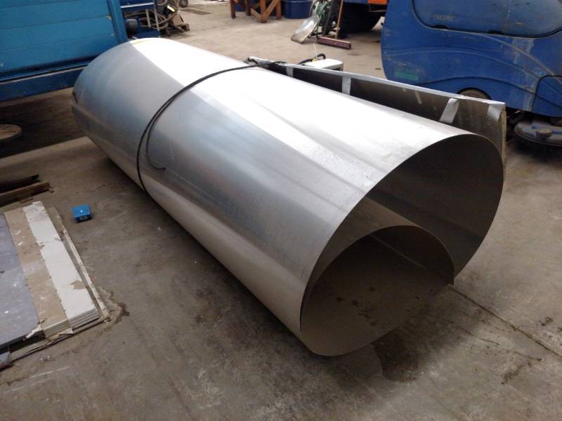 lot 150 image: Semi Trailer Aluminum Roof Skin, Ap...