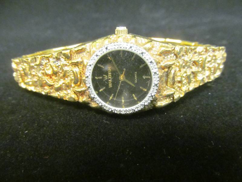 lot 4 image: Jewelry