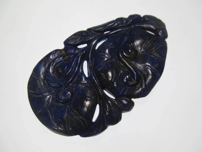 lot 10 image: Jewelry