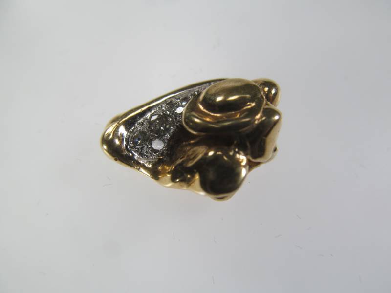 lot 19 image: Jewelry
