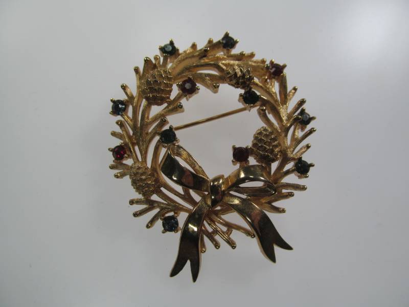 lot 20 image: Jewelry