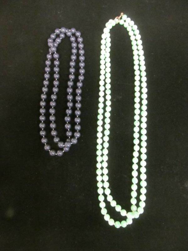 lot 40 image: Jewelry
