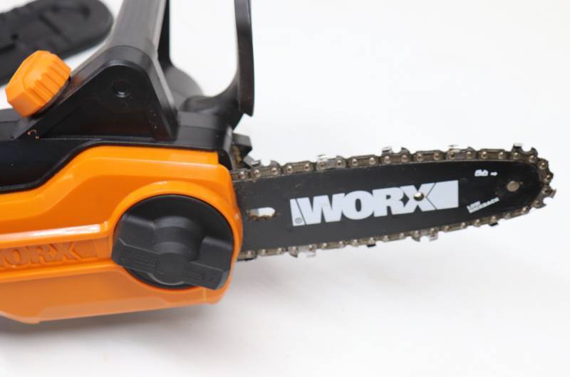 lot 4 image: Worx Electric WG310 8 Pole Saw