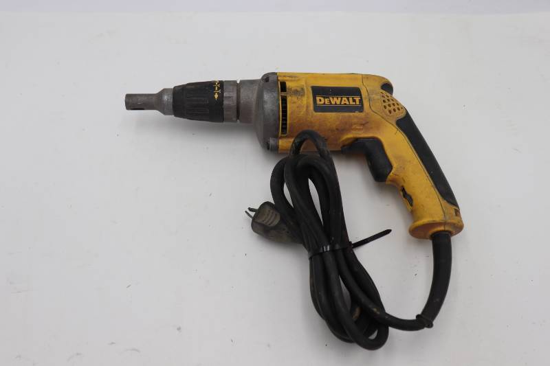 lot 10 image: DeWalt DW272 Sheetrock Screw Gun