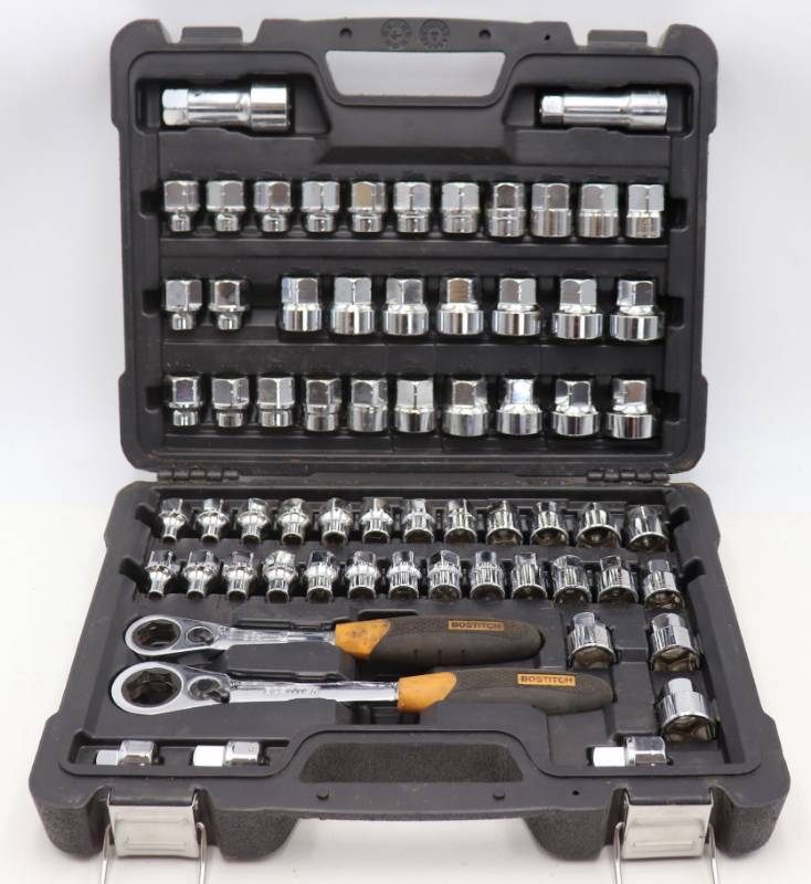lot 25 image: Bostitch Ratchet Tool Set