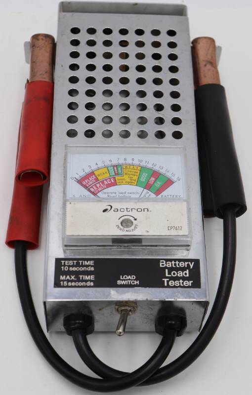 lot 40 image: Battery Load Tester