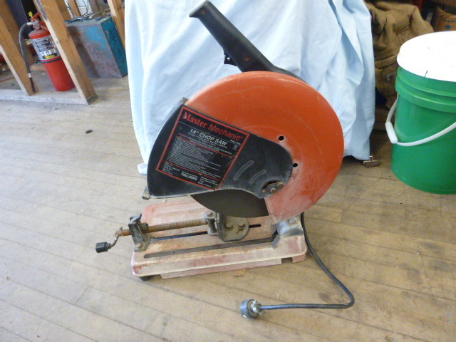 lot 8 image: Master Mechanic 14 Chop Saw