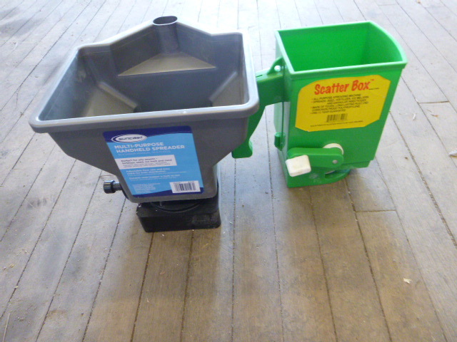 lot 20 image: 2 Seed Spreaders
