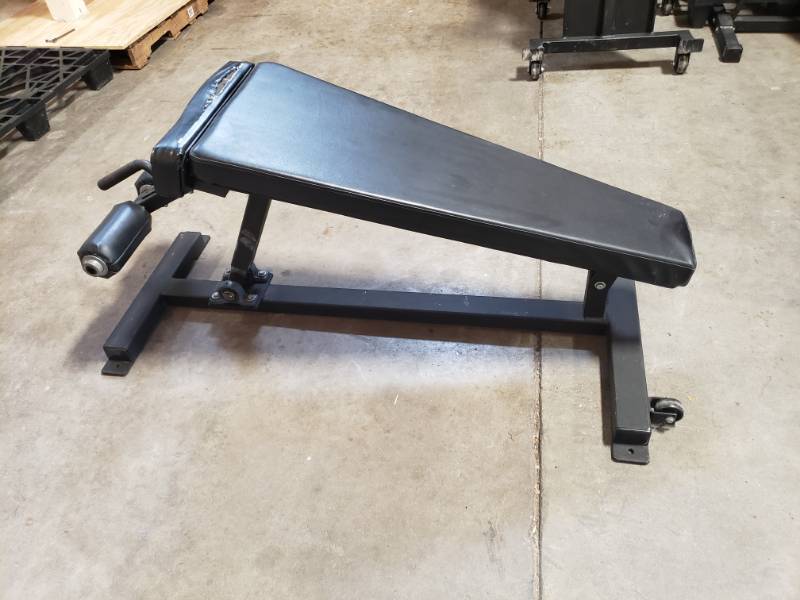 lot 35 image: Decline Weight Bench