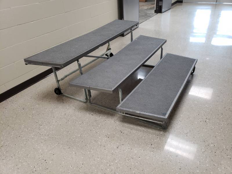 lot 86 image: Stage Riser