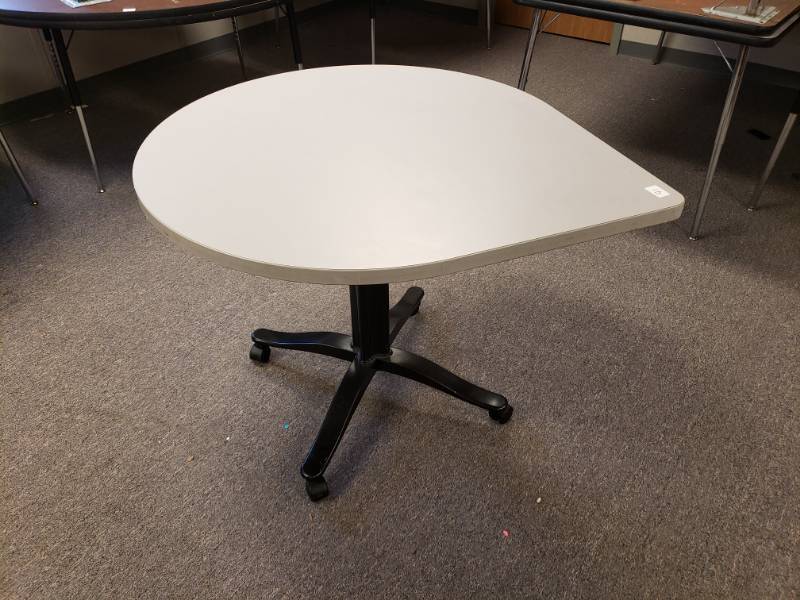 lot 91 image: Teardrop Rolling Table