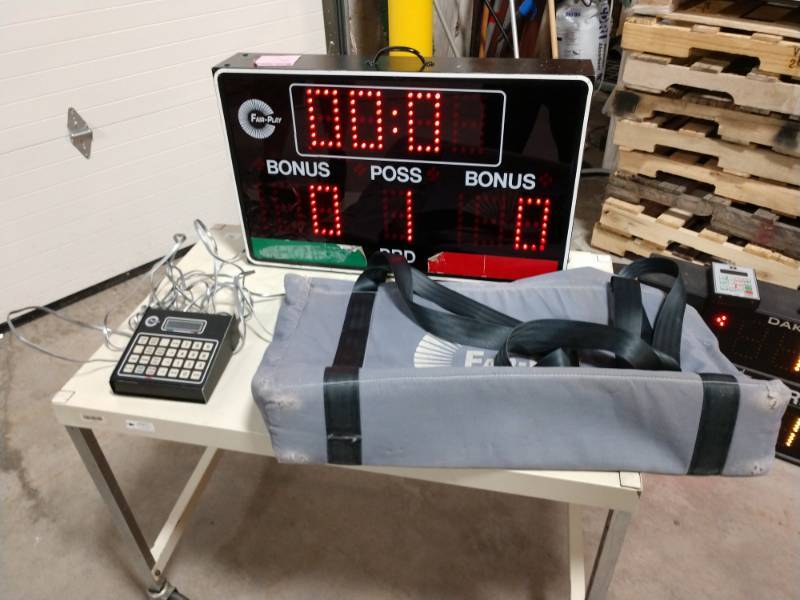 lot 79 image: Fair-play Portable Scoreboard