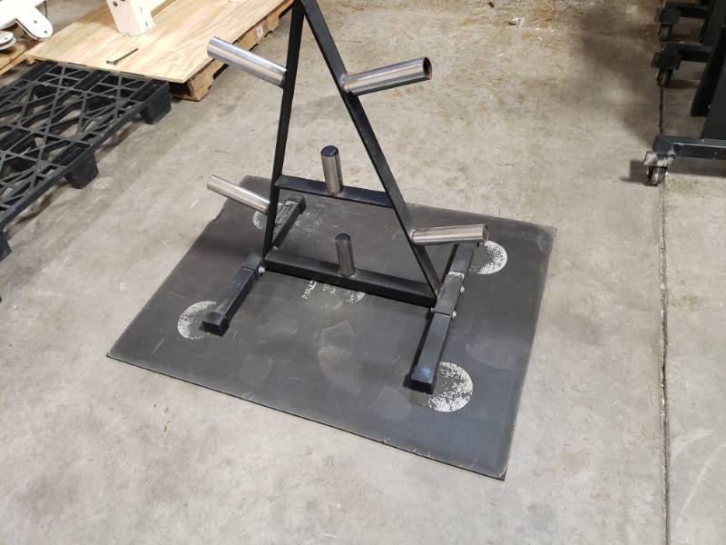 lot 31 image: Weight Plate Stand and Mat