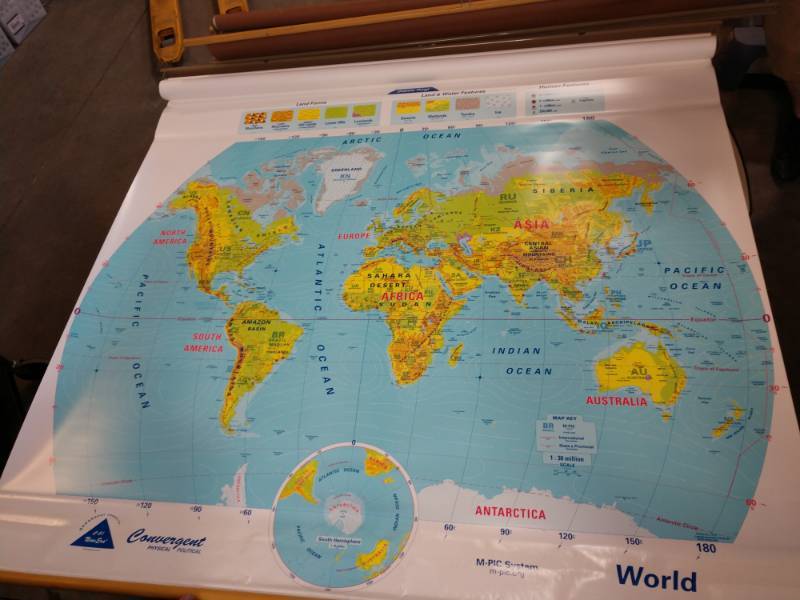 lot 73 image: US  World Physical Map