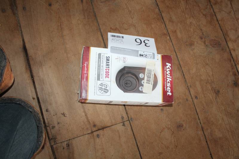 lot 36 image: Kwikset Smartcode Touchpad Keyless Entry Deadbolt Security Lock Set
