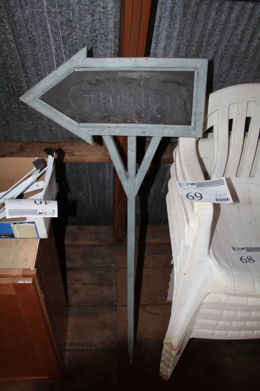 lot 69 image: Arrow Chalkboard Message Display Stand