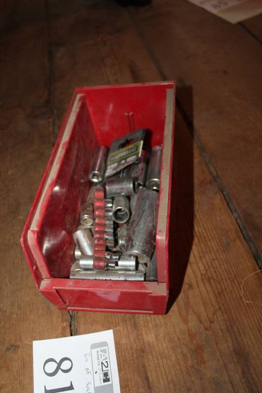 lot 81 image: Sockets, Socket Holders, Plastic Storage Organizer Bin