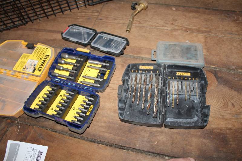 lot 123 image: Drill Bit Sets