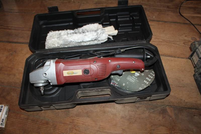 lot 80 image: 2007 Northern Industrial Tools 7in. SanderPolisher