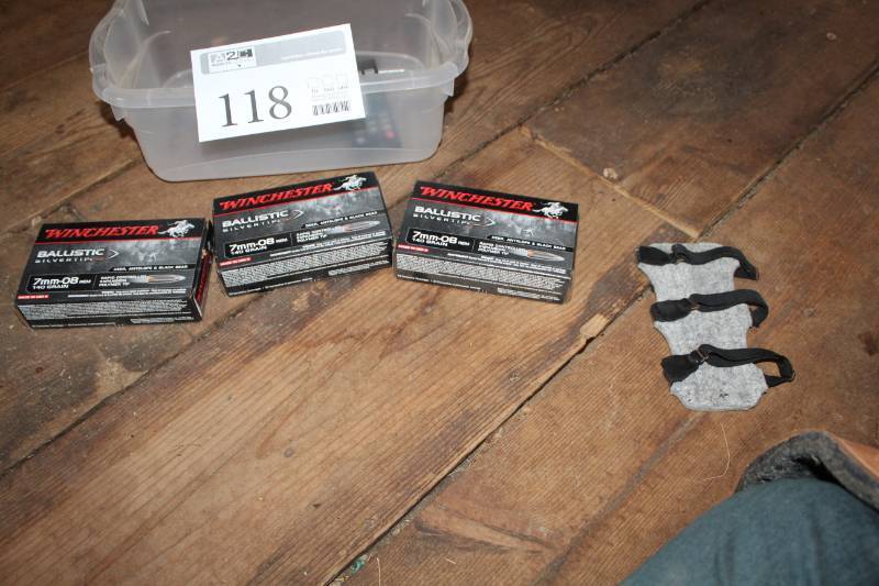 lot 118 image: Winchester Ballistic Silvertip 7mm-08 140-Grain Bullets