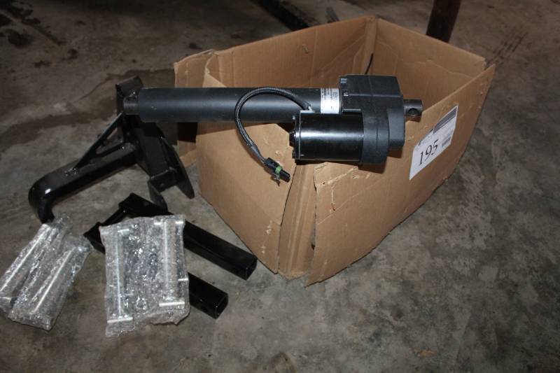 lot 195 image: 2005 Black Line Electric ATV Plow Attachment Parts