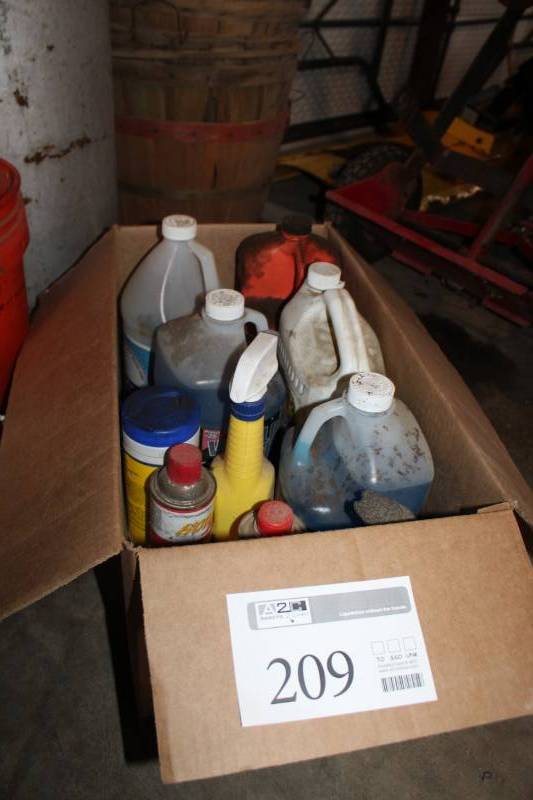 lot 209 image: Bar and Chain Lubricant, Winshield Wash Fluid, Holiday 5050 AntifreezeCoolant, Goof Off, And More