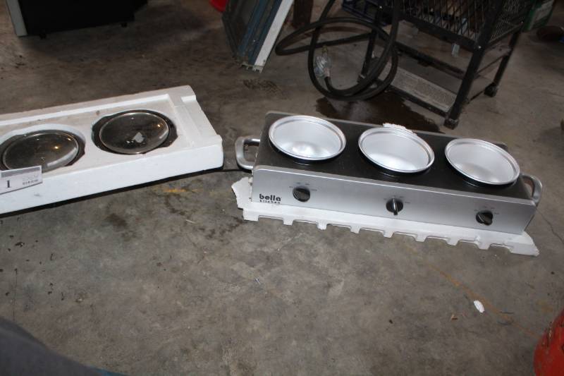 lot 211 image: Bella Kitchen 3-Burner Buffet