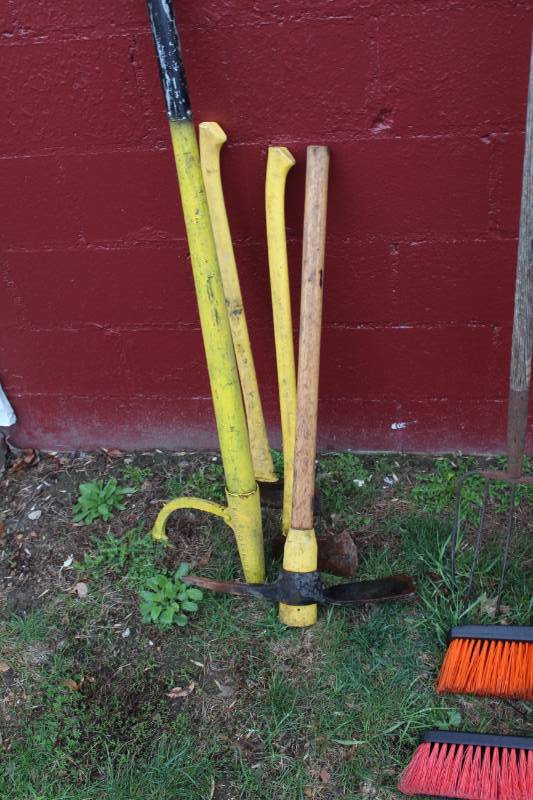 lot 219 image: Axes, Log Roller