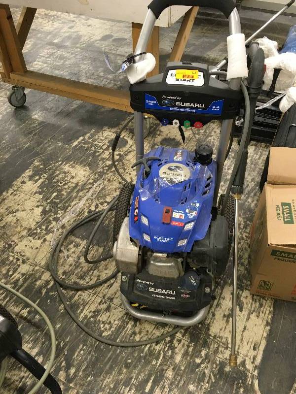 lot 522 image: Subaru 3100 PSI Gas Power Washer