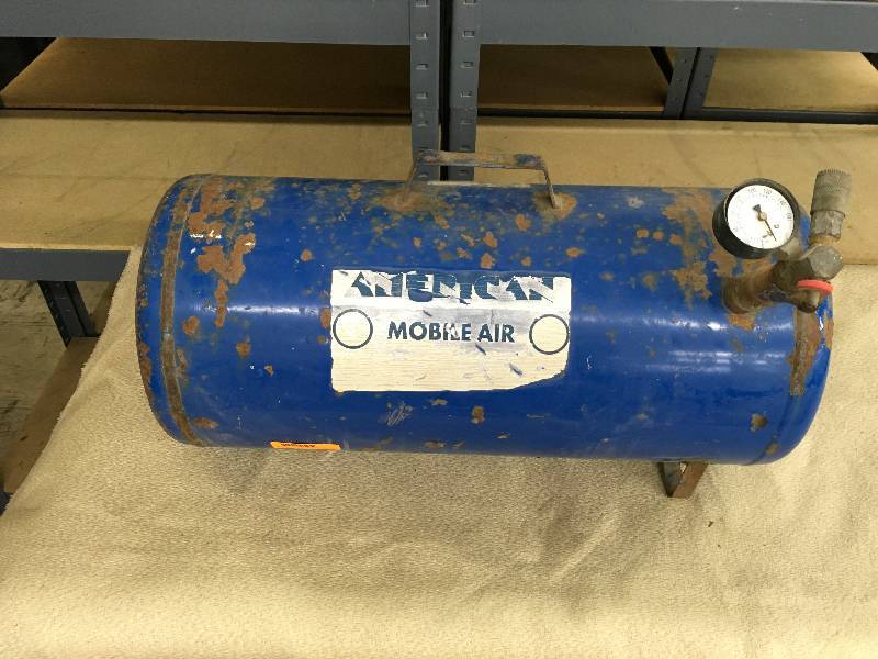 lot 524 image: Air Tank