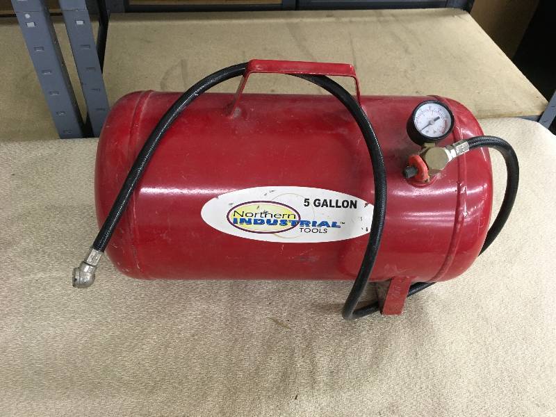 lot 533 image: 5 Gallon Air Tank