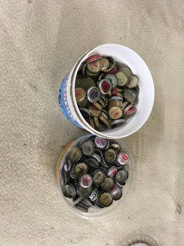 lot 543 image: Beer Caps Soda Caps