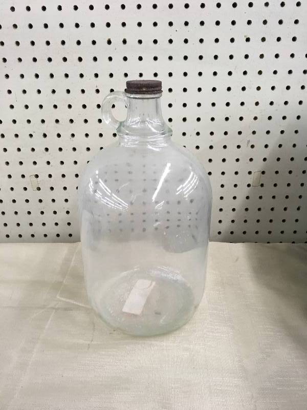 lot 548 image: Jar