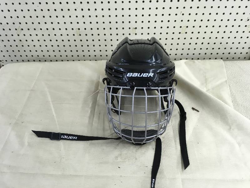 lot 567 image: Bauer IMS5.0 Small Youth Hockey Helmet