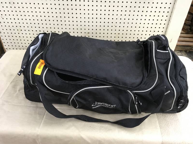 lot 569 image: Hockey Bag
