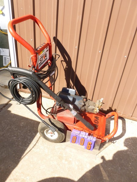 SnS Auctions # 372 Early Summer Outdoor Equipment
