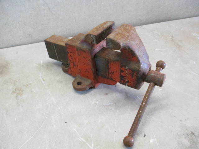 Large Vise