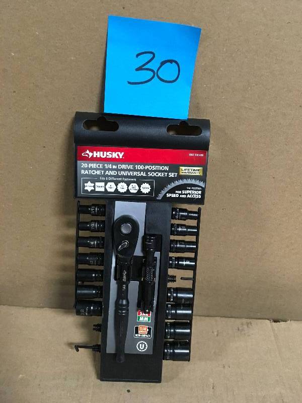 lot 30 image: Husky 14 in. Drive 100-Position Ratchet and Universal SAEMetric Socket Wrench Set (20-Piece) MISSING 3 PCS  in good condition