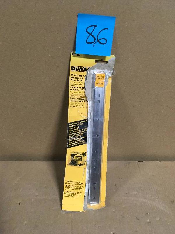 lot 86 image: DEWALT 12-12 in. Steel Disposable Reversible Planer Knives for Planers (3-Pack)  in good condition